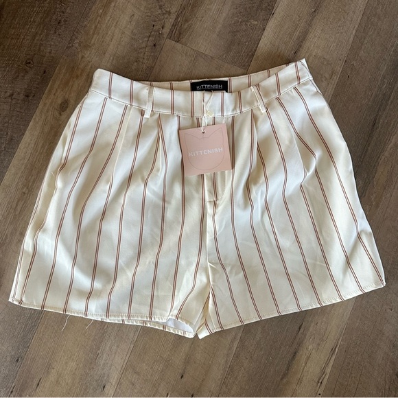 Kittenish Scarlet Set NWT - Picture 4 of 12